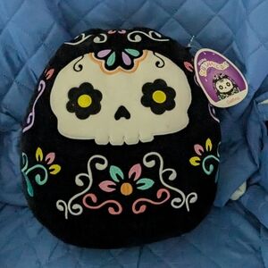 NWT Squishmallows Black and Multicolor Skull Delfina Plush
